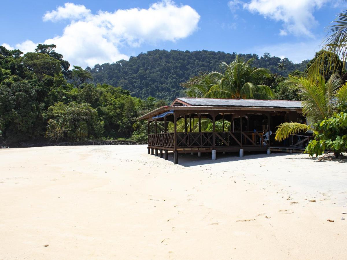 Bushman Tioman Hotel Kampong Juara Exterior photo