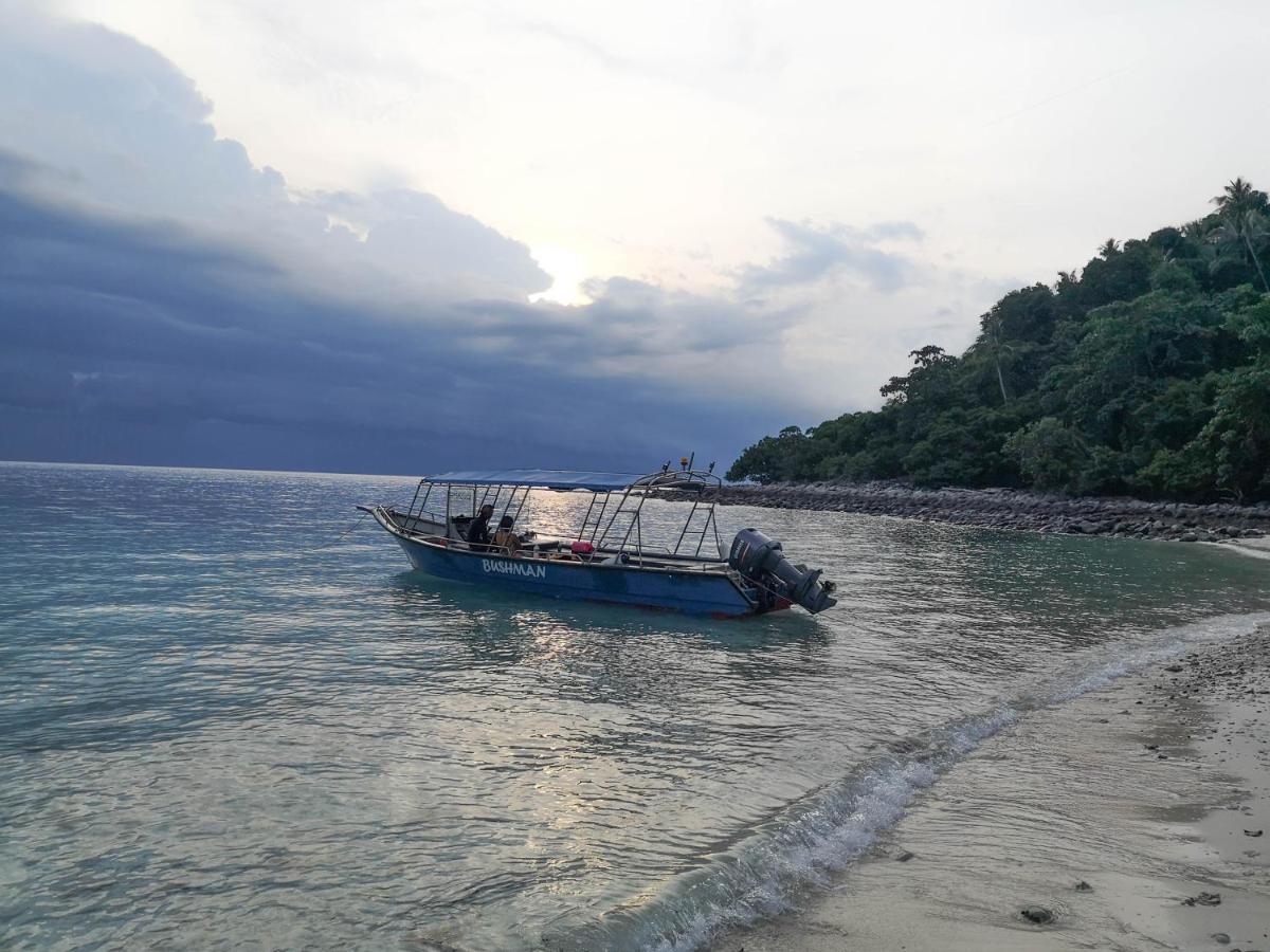 Bushman Tioman Hotel Kampong Juara Exterior photo