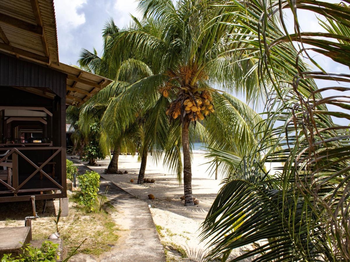 Bushman Tioman Hotel Kampong Juara Exterior photo