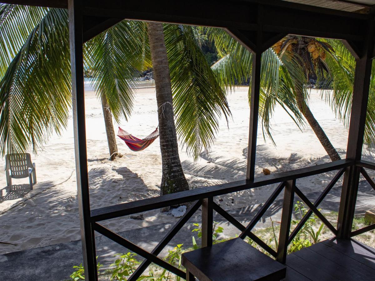 Bushman Tioman Hotel Kampong Juara Exterior photo