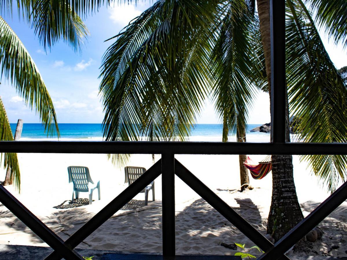 Bushman Tioman Hotel Kampong Juara Exterior photo