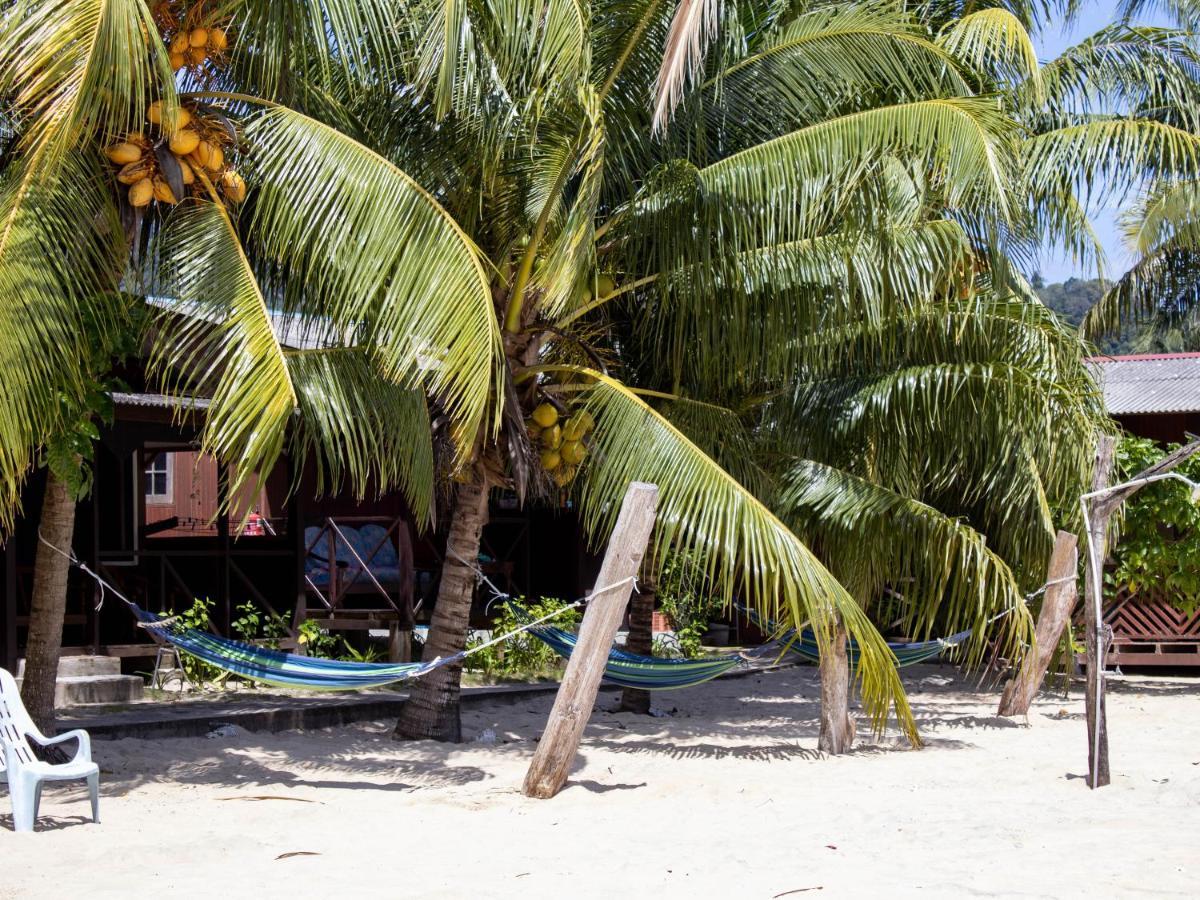 Bushman Tioman Hotel Kampong Juara Exterior photo